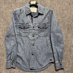 American Eagle Shirt Denim Small Mens Fish Eye Button Classic Fit Blue Chambray
